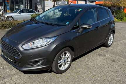 Ford Fiesta 188.000 km 6.390 &euro; Köln-Poll (ARAL Tankstelle ) 51105