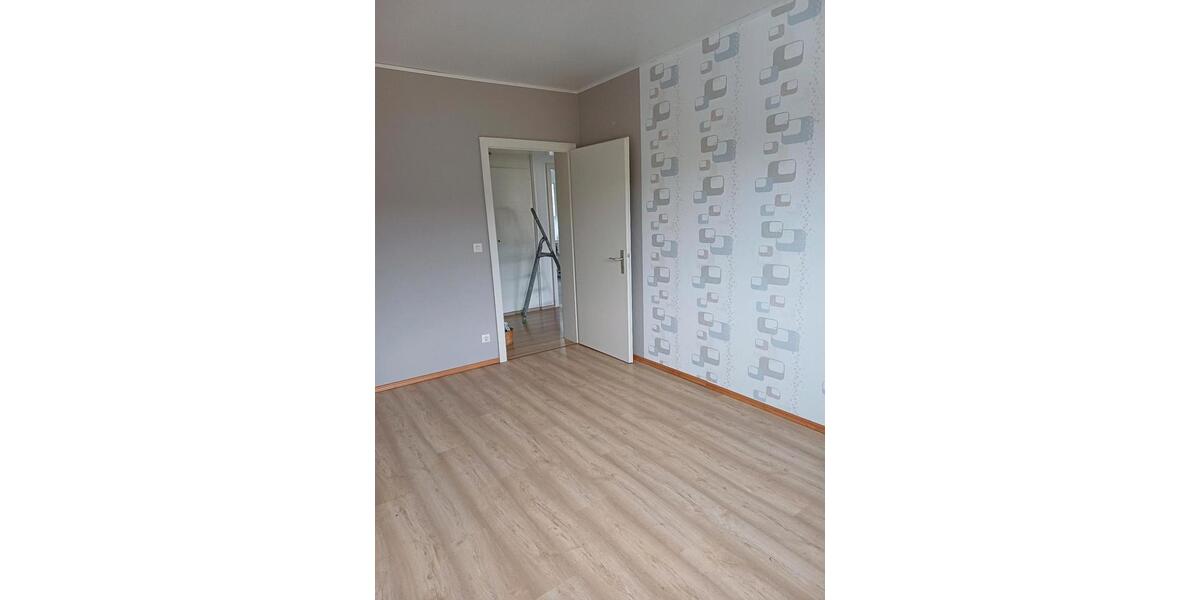 Etagenwohnung Dannenberg (Elbe) - 3 Zimmer, 86 m&sup2;, 140.000&euro; | Angebot:27094298