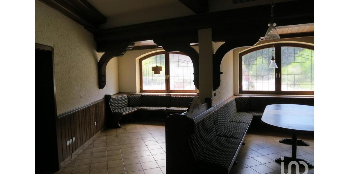 leerstehendes Restaurant mit vielen Möglichkeiten zimmer