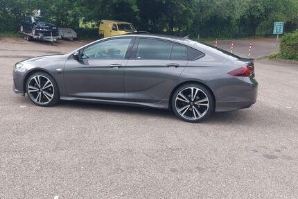 Opel Insignia 81.000 km 21.900 &euro; Gaggenau 76571