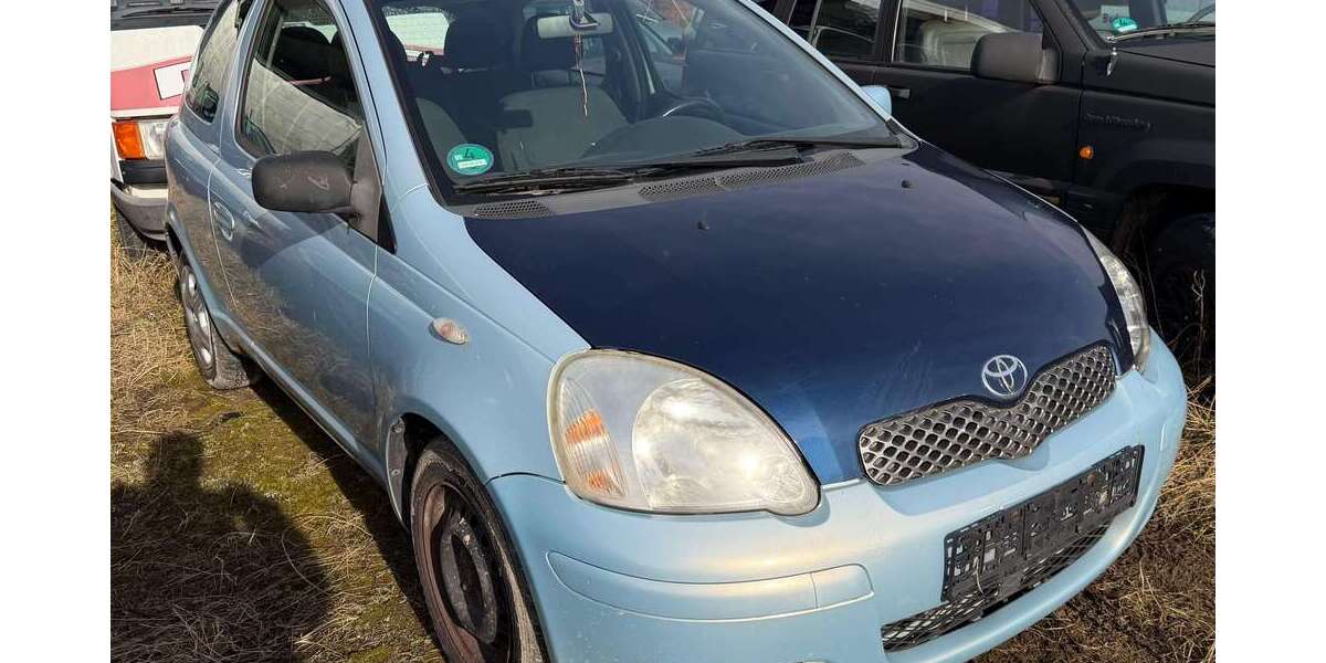 Toyota Yaris 204.567 km 700 &euro; Singen 78224