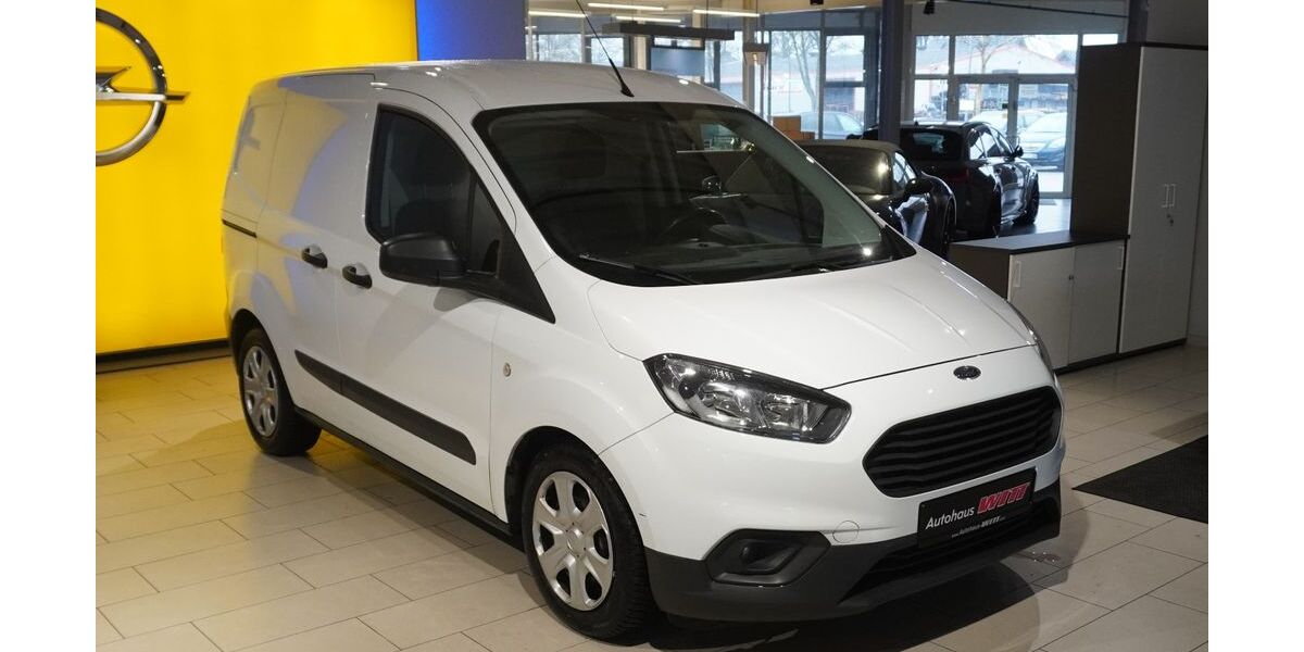 Ford Tourneo Courier 106.375 km 10.490 &euro; Hollenstedt 21279