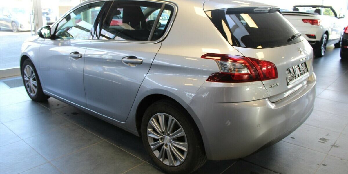Peugeot 308 BlueHDi FAP 130 Allure Pack 57.711 km 13.980 &euro; Euskirchen 53881