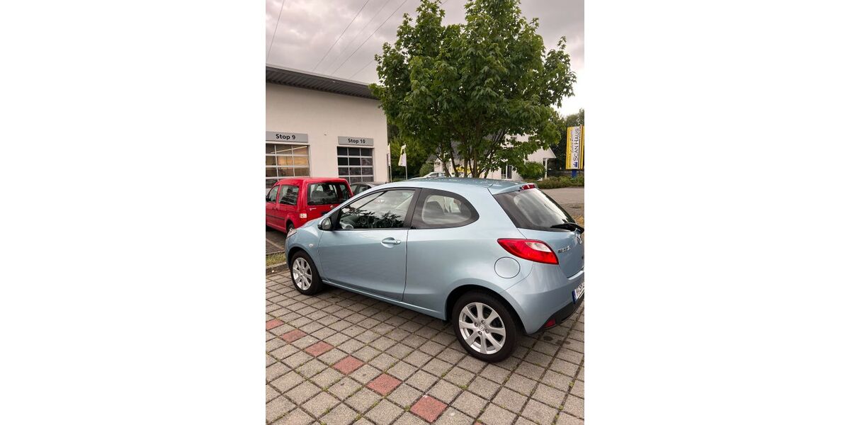 Mazda 2 61.000 km 4.990 &euro; Potsdam 14467