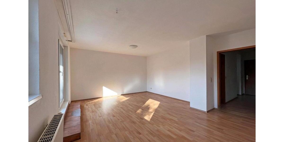 2 Zimmer Wohnung mit Balkon in Bischmisheim 2 zimmer