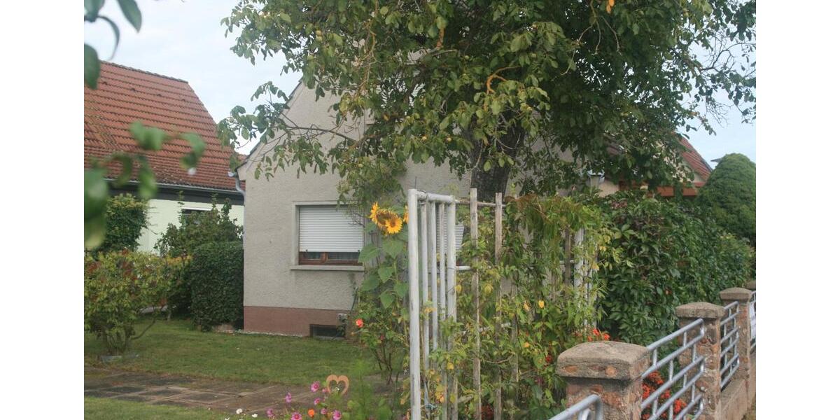 Einfamilienhaus Dessau-Roßlau Dessau - 3 Zimmer, 85 m&sup2;, 175.000&euro; | Angebot:26226760