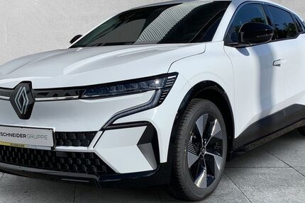 Renault Megane E-TECH 7.500 km 33.990 &euro; Chemnitz 09131