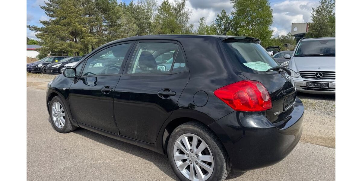 Toyota Auris 223.000 km 1.800 &euro; Abensberg 93326