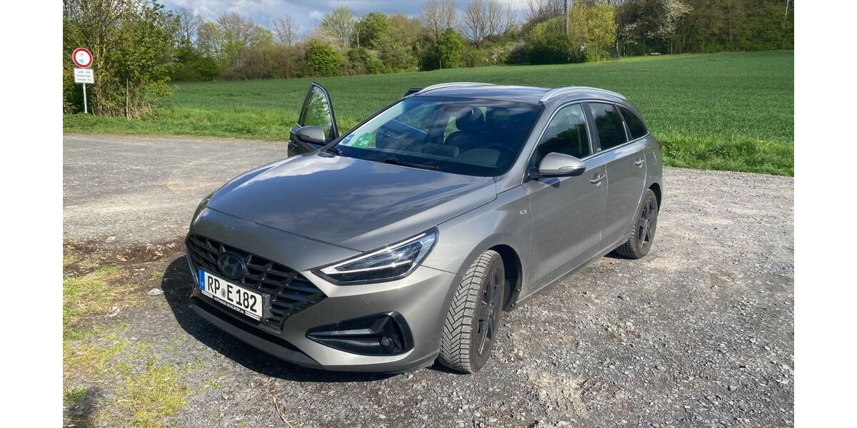 Hyundai i30 115.000 km 14.900 &euro; Kassel 34117