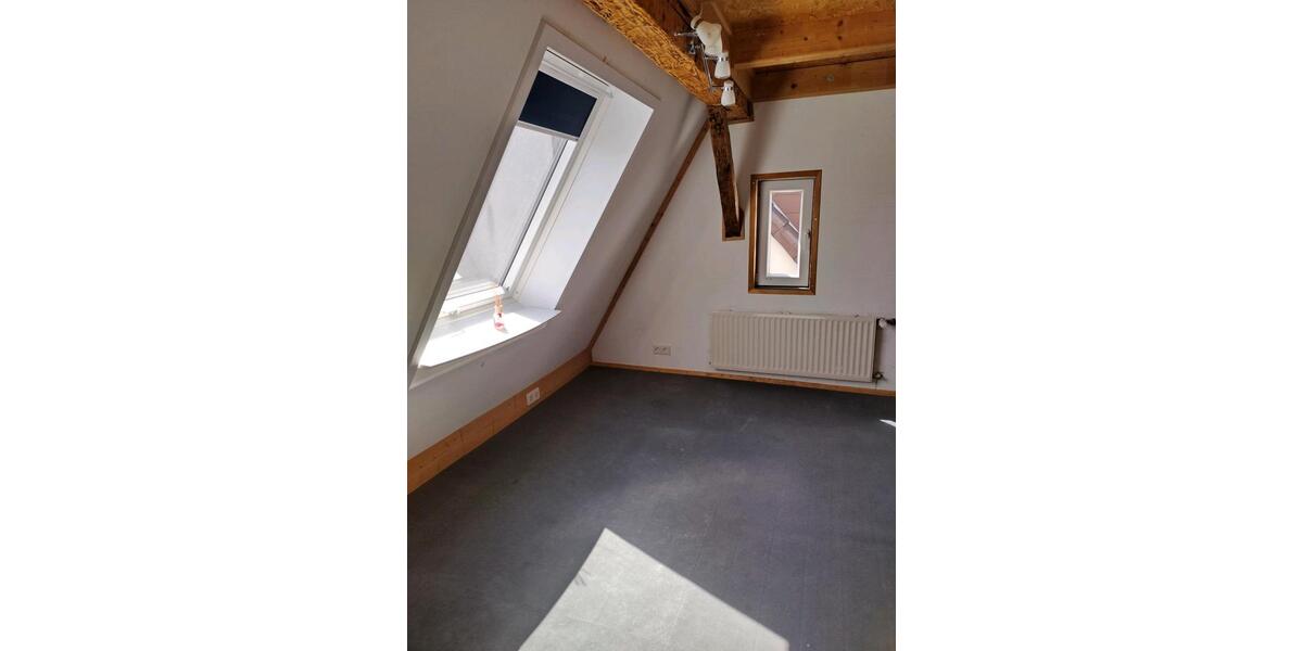 Dachgeschoßwohnung Ammerbuch - 1 Zimmer, 20 m&sup2;, 420&euro; | Angebot:24664179