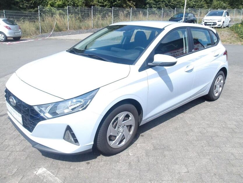 i20
