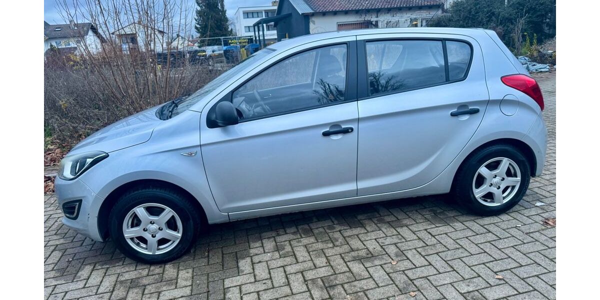 Hyundai i20 116.000 km 5.490 &euro; Worms 67551