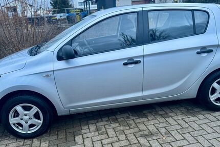 Hyundai i20 116.000 km 5.800 &euro; Worms 67551