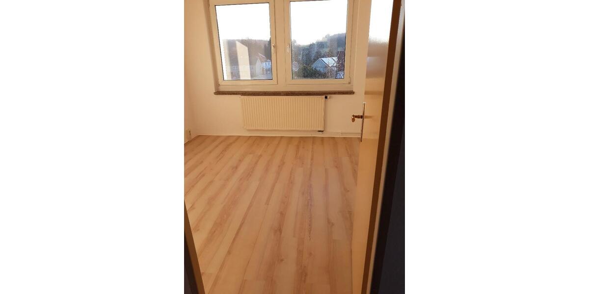 Etagenwohnung Bischofswerda - 3 Zimmer, 62 m&sup2;, 339&euro; | Angebot:26162995