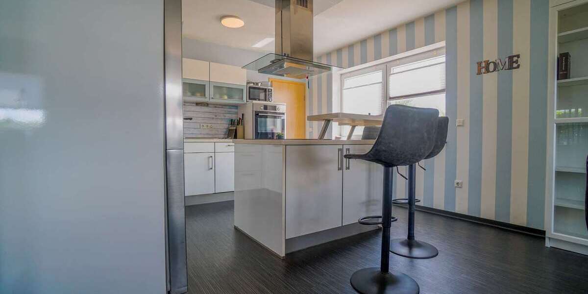 Sonniges Traumhaus mit viel Platz in Haiger OT - Einfamilienhaus Haiger | Angebot:27197051