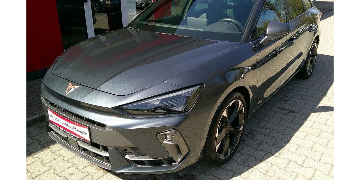 Cupra Leon 19.467 km 28.900 &euro; Steinigtwolmsdorf 01904