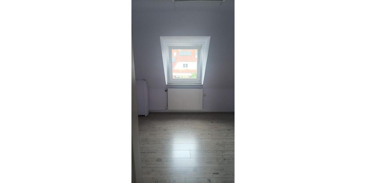 Doppelhaushälfte Bad Bramstedt - 5 Zimmer, 125 m&sup2;, 310.000&euro; | Angebot:27203750