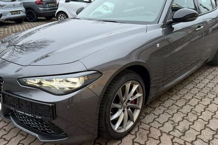 Alfa Romeo Giulia 36.018 km 31.490 &euro; München 81827