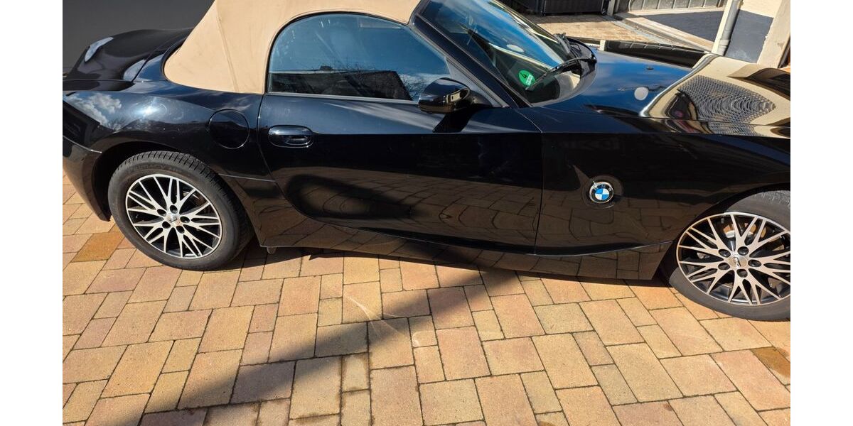 BMW Z4 142.686 km 7.300 &euro; Sinsheim 74889