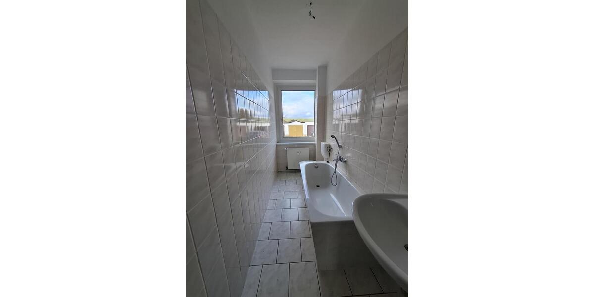 Etagenwohnung Waldheim - 3 Zimmer, 63 m&sup2;, 320&euro; | Angebot:18457494