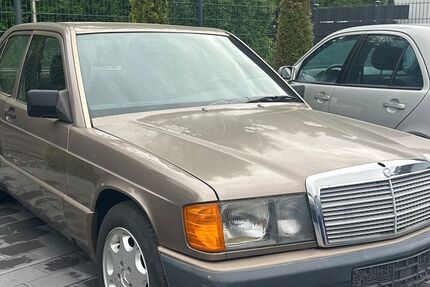 Mercedes-Benz 190 208.875 km 5.499 &euro; Minden 32429