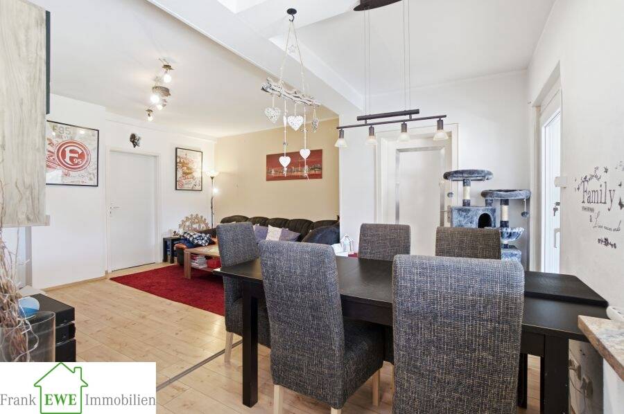 Mehrfamilienhaus, Wohnhaus Düsseldorf Hassels Hassels - 8 Zimmer, 230 m&sup2;, 759.000&euro; | Angebot:26363078