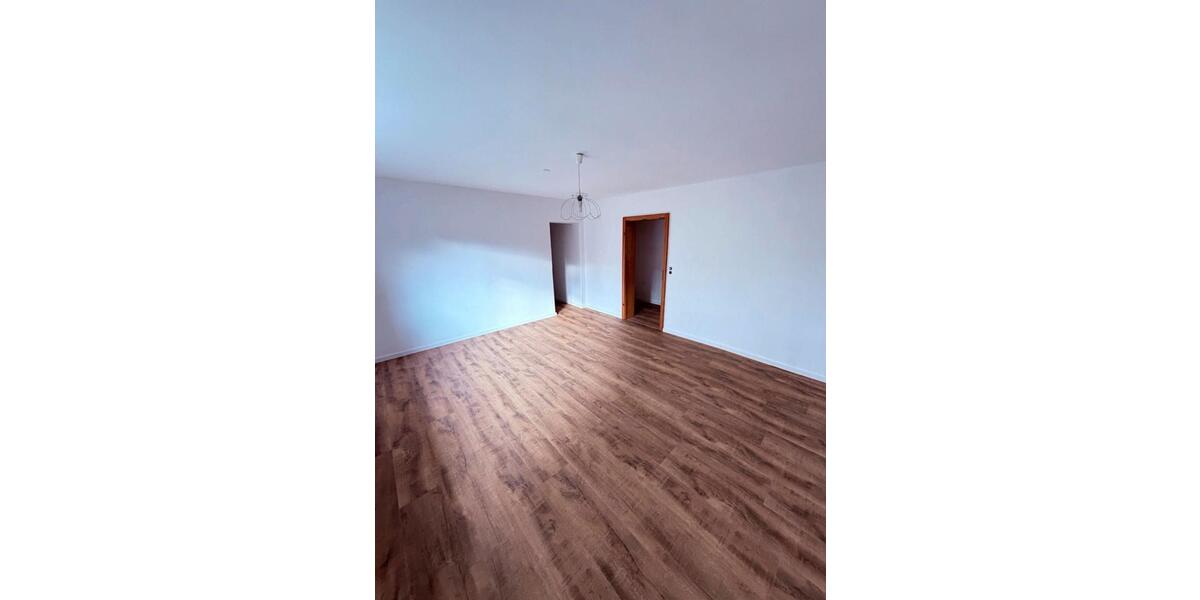 Etagenwohnung Burkardroth - 3 Zimmer, 79 m&sup2;, 680&euro; | Angebot:26677232