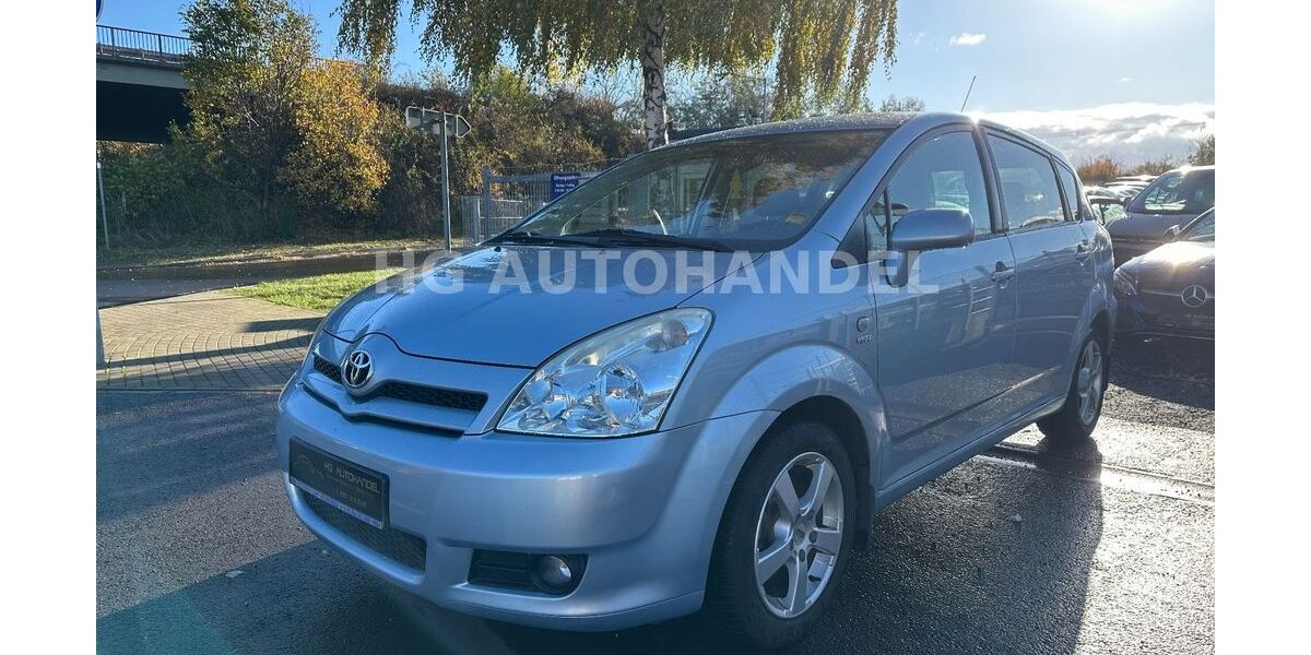 Toyota Corolla Verso 224.000 km 2.900 &euro; Erfurt 99091