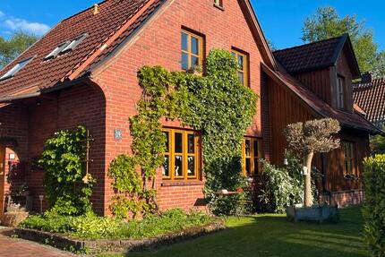 Haus Varel - 6 Zimmer, 145 m&sup2;, 295.000&euro; | Angebot:27120344