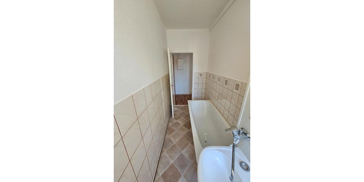 Etagenwohnung Altenburg - 2 Zimmer, 50 m&sup2;, 300&euro; | Angebot:26380937