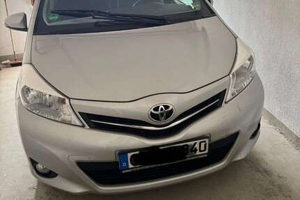 Toyota Yaris 10.633 km 9.770 &euro; Petersberg-Böckels 36100