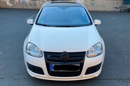 VW Golf 203.253 km 2.750 &euro; Dillenburg-Manderbach 35685