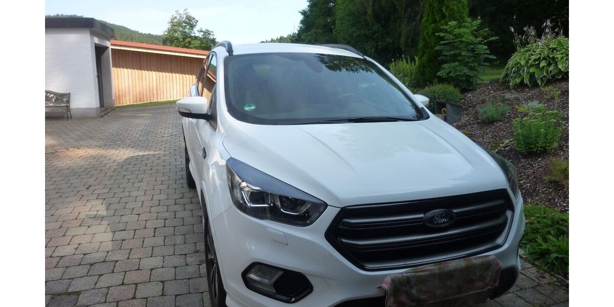 Ford Kuga 101.000 km 15.999 &euro; Mauth 94151