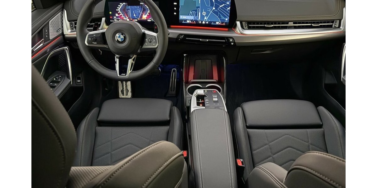 BMW X1 M35i xDrive KEYLE./KAMERA/HARMAN/NAVI/DAB/LED 1.763 km 48.900 &euro; Villingen-Schwenningen 78054