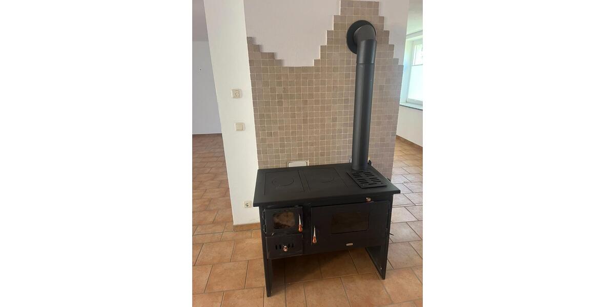 Erdgeschoßwohnung Pirna - 2 Zimmer, 105 m&sup2;, 600&euro; | Angebot:26279418