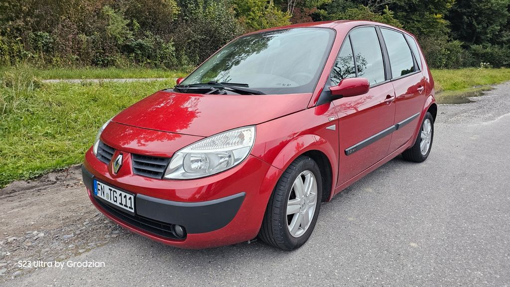 Renault Scenic 103.500 km 2.700 € Friedrichshafen 88046