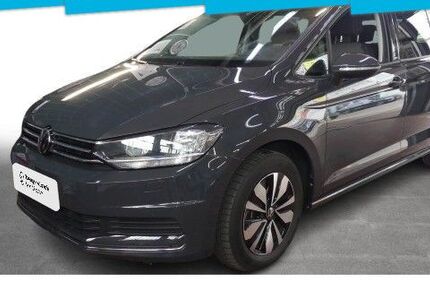 VW Touran 33.243 km 26.930 &euro; Berlin 10587