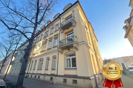 In Renovierung - Helle Wohnung in zentraler Lage I neue Einbauküche I modernes Bad mit Dusche