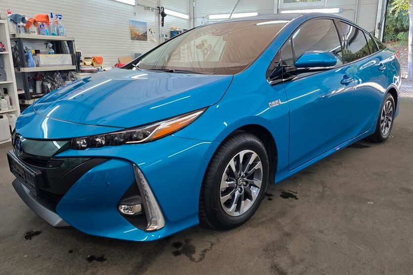Toyota Prius 62.000 km 19.700 € berlin 10625