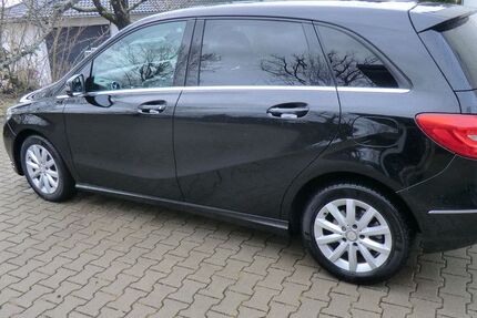 Mercedes-Benz B 200 37.200 km 13.499 &euro; Herzogenaurach 91074