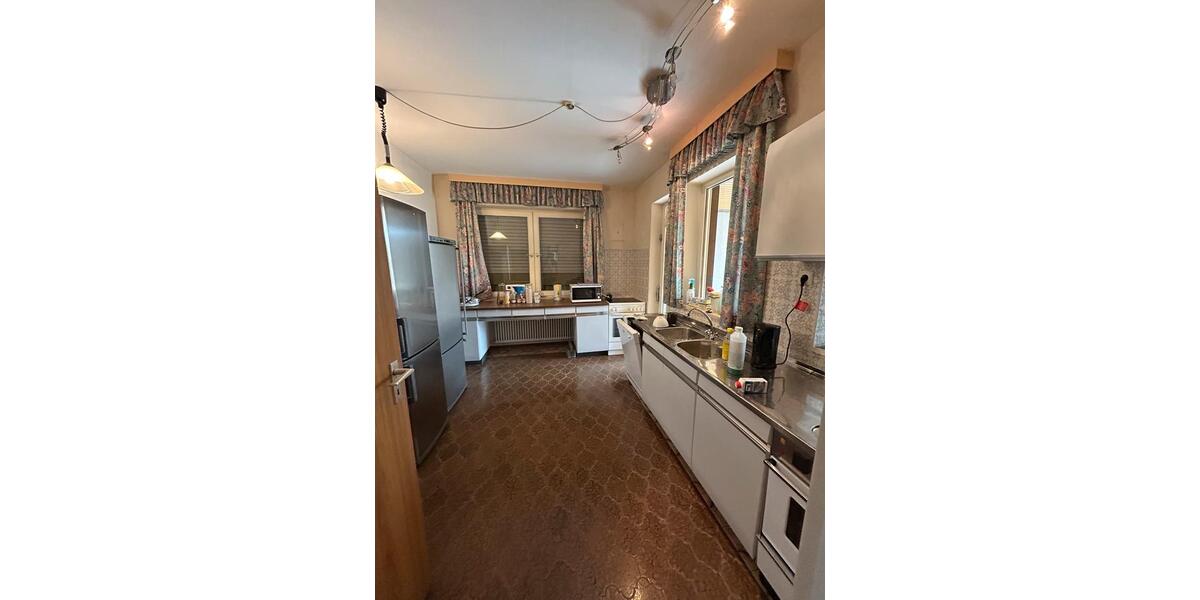 Einfamilienhaus Pöttmes - 17 Zimmer, 300 m&sup2;, 3.000&euro; | Angebot:26086427