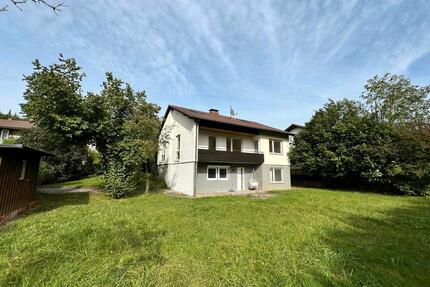 Freistehendes Einfamilienhaus mit EinliegerWohnung