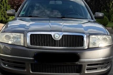 Skoda Superb 245.000 km 2.350 &euro; Warburg 34414