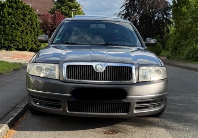 Skoda Superb 245.000 km 2.350 &euro; Warburg 34414