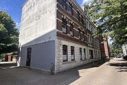 Haus Neumünster Innenstadt - 8 Zimmer, 197 m&sup2;, 252.200&euro; | Angebot:25725655