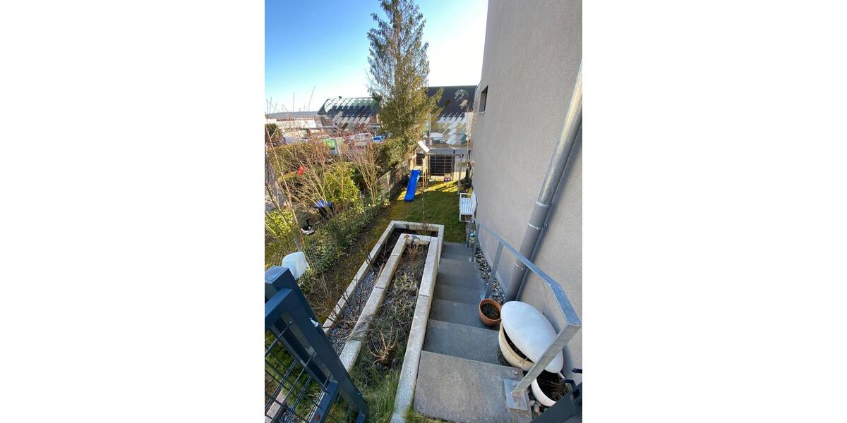 Gehobenes 4-Zi.-Reiheneckhaus mit EBK in Böblingen zur Vermietung 4 zimmer