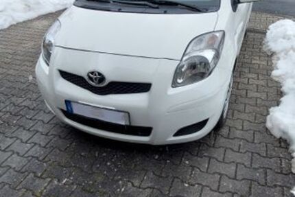Toyota Yaris 131.000 km 2.990 &euro; Eisenheim 97247