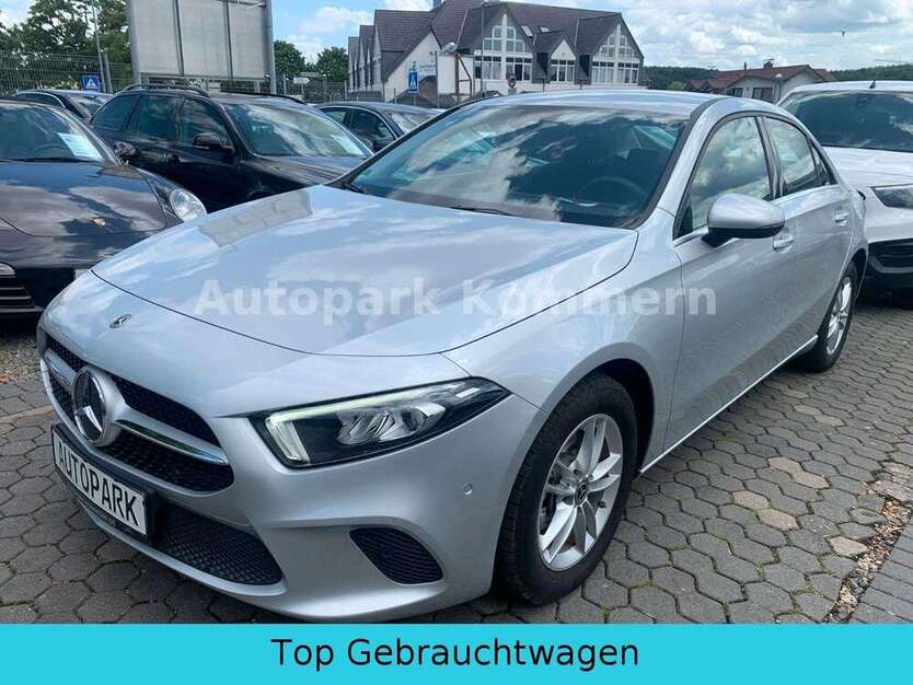 Mercedes-Benz A 180 11.592 km 24.998 € Mechernich Kommern 53894
