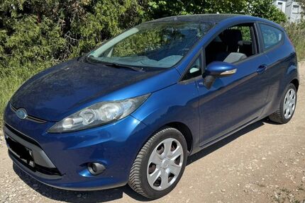 Ford Fiesta 155.000 km 2.450 &euro; Fürth 90763