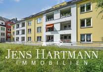 Café um die Ecke, Loggia am Abend - Ihr neues Zuhause mitten in Broich